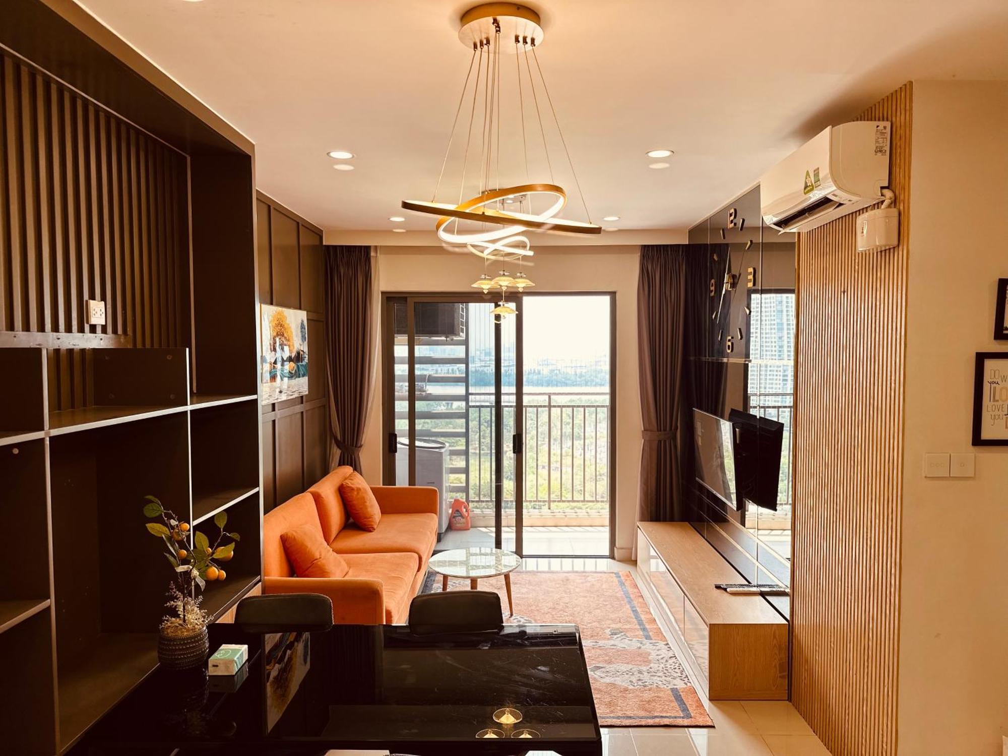 Căn hộ The Sun Avenue 2br Sunset View Apt, 10 Mins To D1